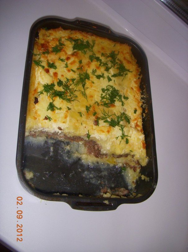 Картофельно-мясная запеканка.Автор: Ирина АнютинаНам понадобитсякартофель-2 кгфарш -700 гр.лук ...