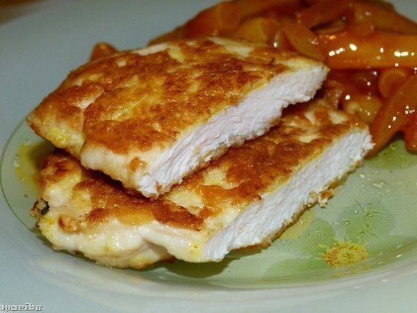 Очень нежные Куриные Отбивные с хрустящей сырной корочкой.Под хрустящей сырной корочкой скрывается ...
