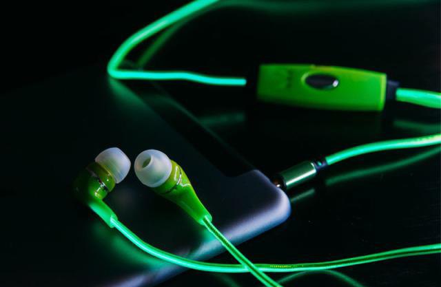 ,      .  GLOW   50%!-   ... - 3
