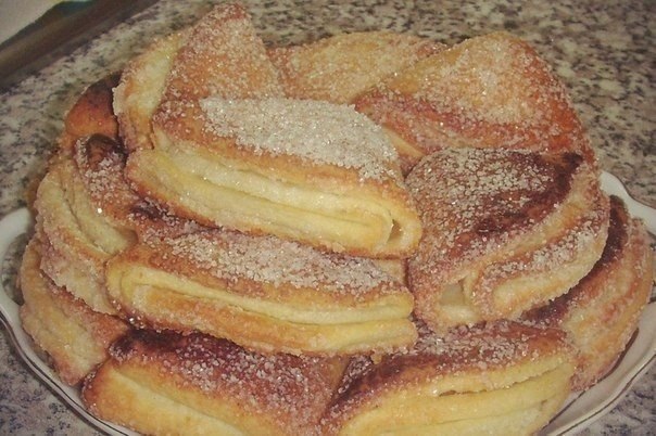 Очень вкусное творожное печенье.Рецепт «проще простого», готовится быстро на раз, два. Дети сметают ...