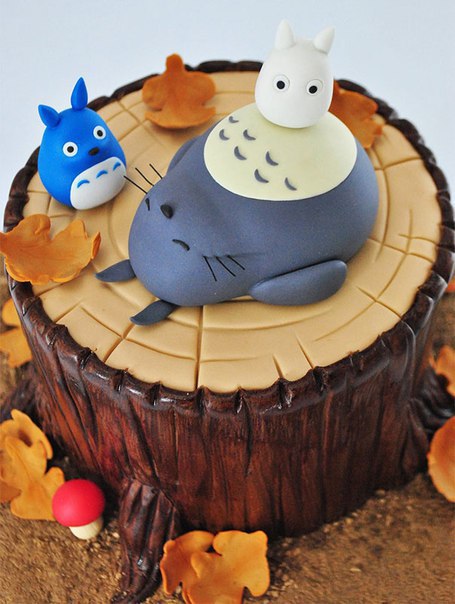 cute totoro cakes