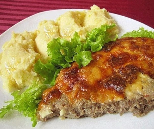 ВКУСНЕЙШАЯ ЗАПЕКАНКА.Ингредиенты:300 гр. фарша говядины или свинины,3 ст.л. сметаны,1 ст. л. ...