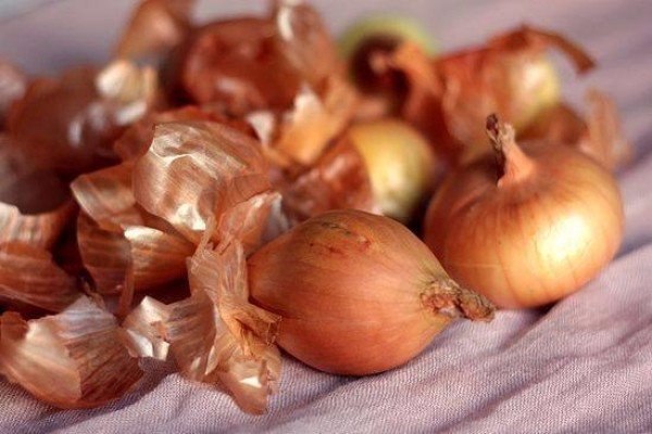 Исцеляющие настои и отвары из луковой шелухи. Рецепт первый (эффективное избавление от насморка)Для ...