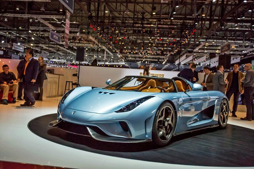 Koenigsegg Regera.: 5.0 V8 + Electric Drive: 1509 .. : 2000 ... - 2