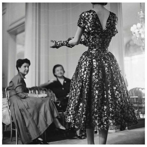      Dior, 1953 .