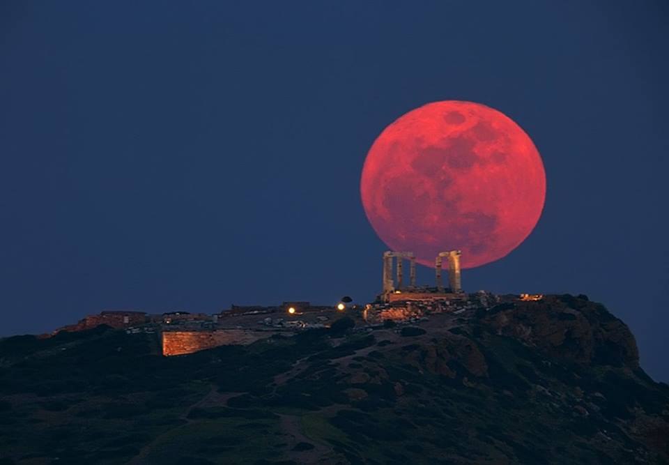 Temple of Poseidon at Sounio , Athens Greece