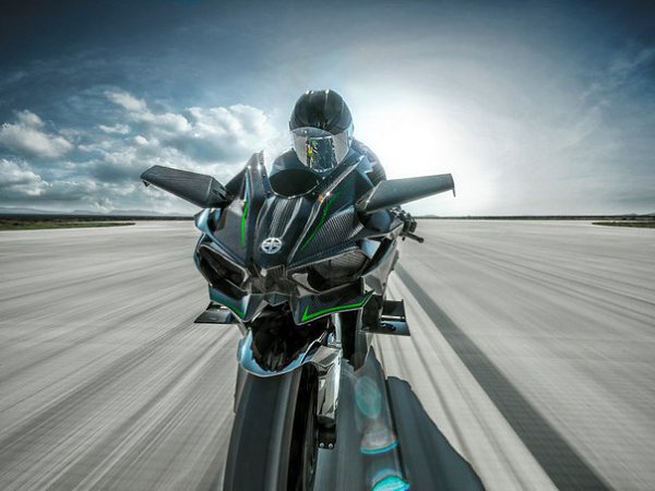 Kawasaki Ninja H2R - 2