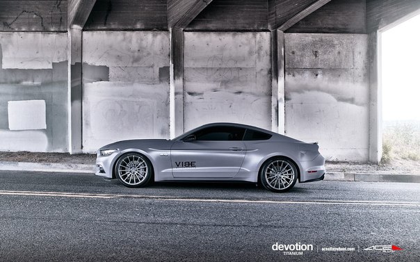 Ford Mustang GT 5.0 - 6