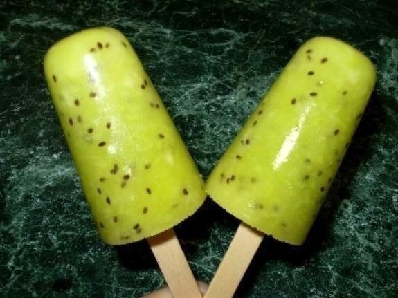 Фруктовое мороженое.Что может быть вкуснее домашнего мороженого? И вариантов его приготовления ...