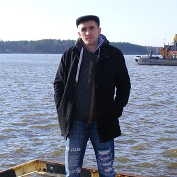 Roman, 39, 