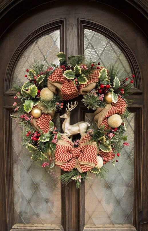 Beautiful Christmas Door. - 4