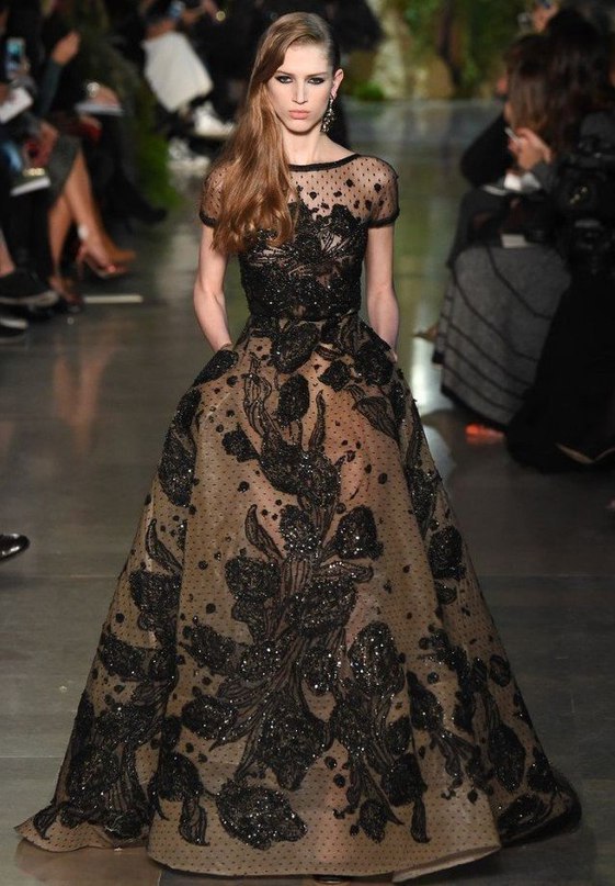  Elie Saab.