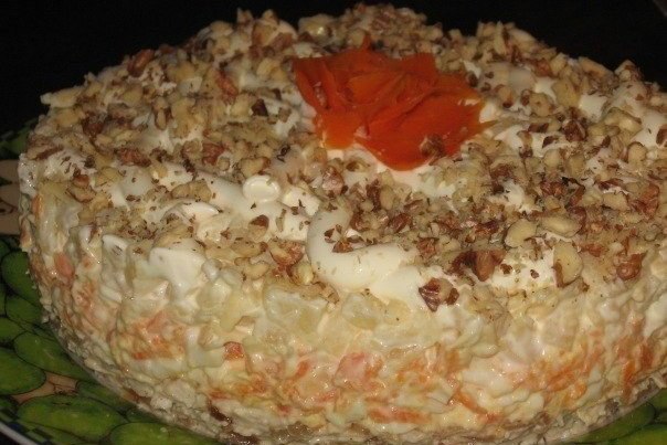 Салат "Валентина" Ингредиенты: грудка от целой курицы гриль, я пробовала делать этот салат ...