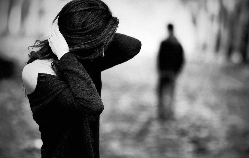 Уходящему - флаг и посох.. Нужно плакать?! Пусть плачет ливень! Это кто еще кого бросил, Если ...