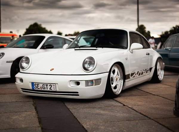 Porsche 911 Carrera.