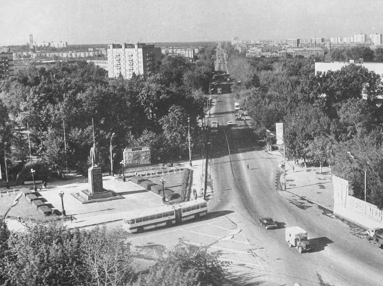 Фотография подольска. Площадь Ленина Подольск. Старый Подольск площадь Ленина. Подольск площадь Ленина 80е. Ретро Подольск площадь Ленина.