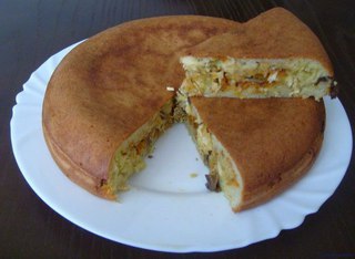 Заливной пирог в мультиварке.Ингредиенты:Грибы (шампиньоны) – 250 гр.3 шт. средних луковиц.2 шт. ...