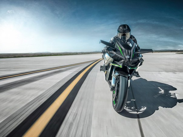 Kawasaki Ninja H2R - 4