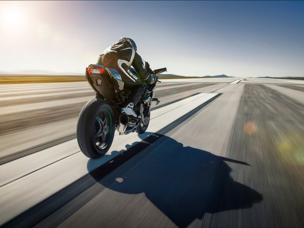 Kawasaki Ninja H2R - 3