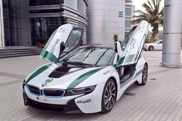 BMW i8    - 2