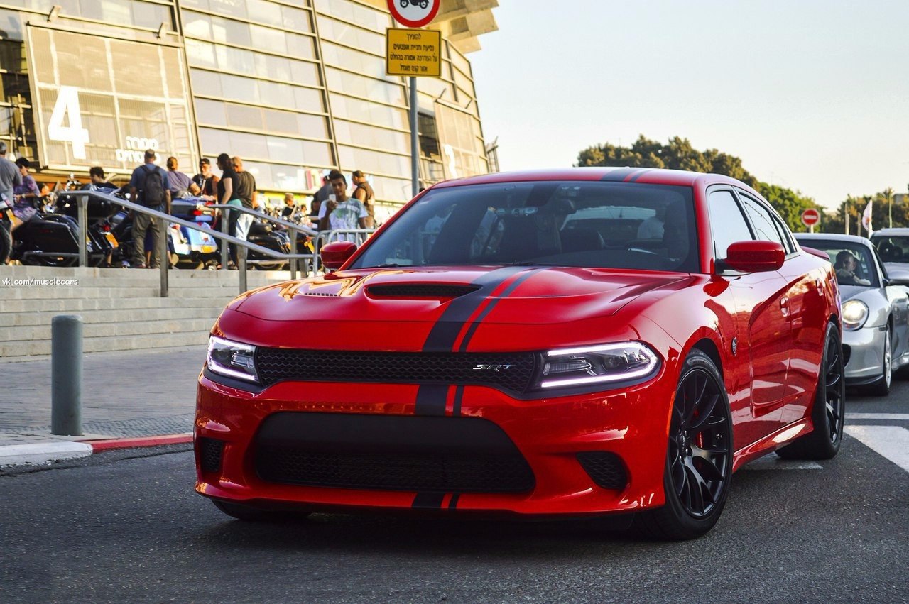 '15 Dodge Charger SRT Hellcat