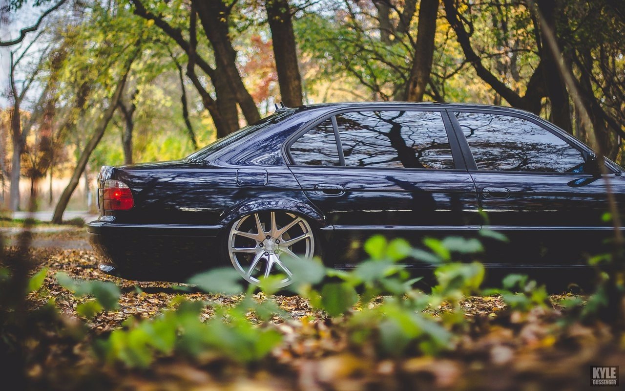 BMW 7 Series E38 - 5