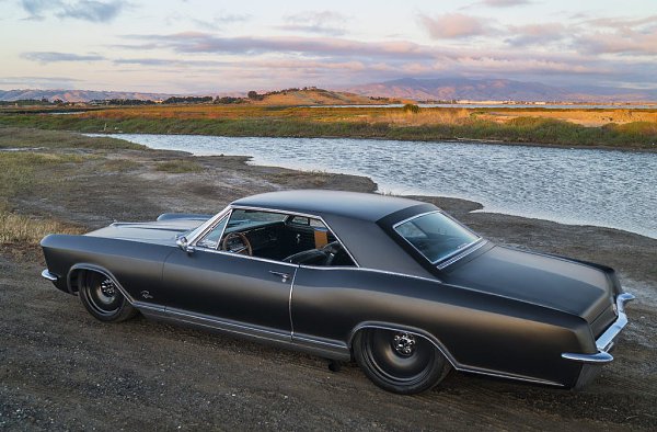 1965 BUICK RIVIERA - 5