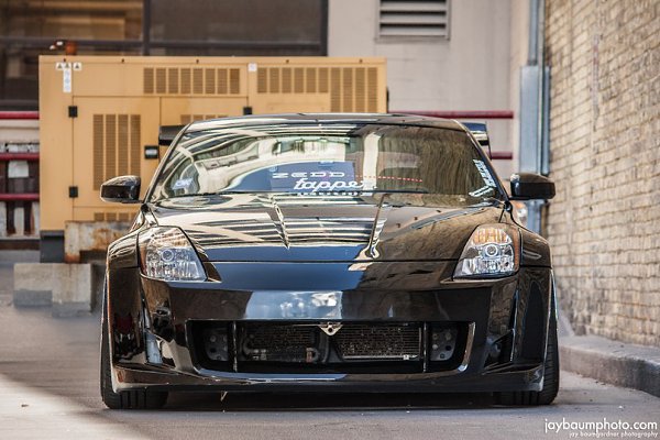 Nissan 350Z.