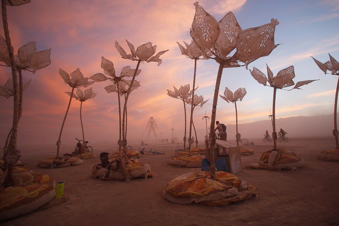 Burning Man          , ... - 5