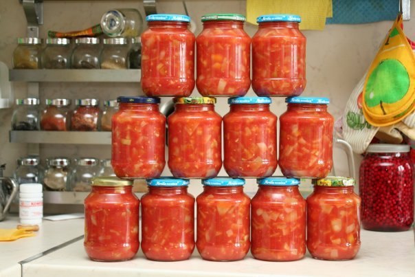 ЭКОНОМНОЕ ЛЕЧО.Это лечо хорошо хранится, хотя оно и без уксуса. А по вкусу напоминает сладкий ...