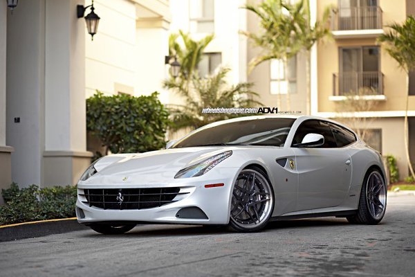 Ferrari FF.