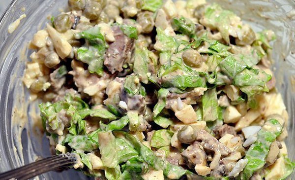 Салат из куриной печени. Куриная печень - вкусный и полезный продукт. Но внешний вид ее, мягко ... - 6