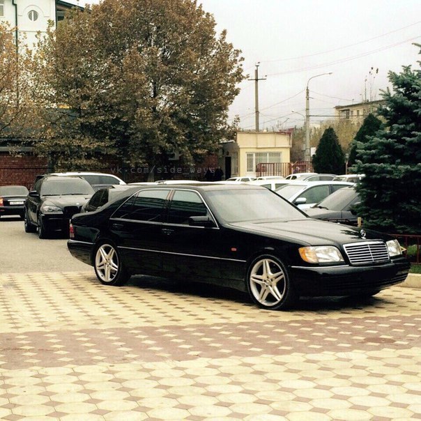 Mercedes-Benz W140