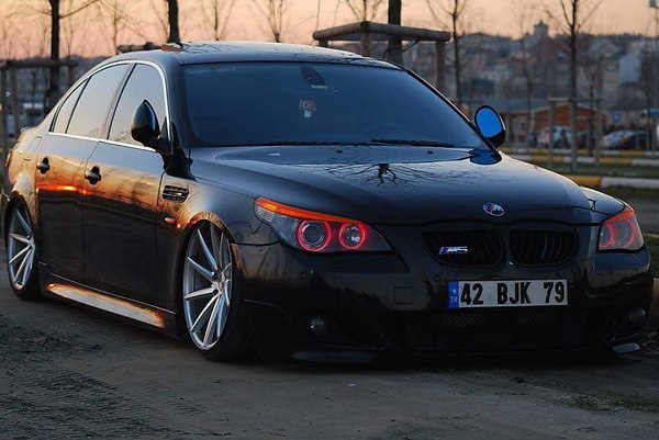 BMW M5 E60