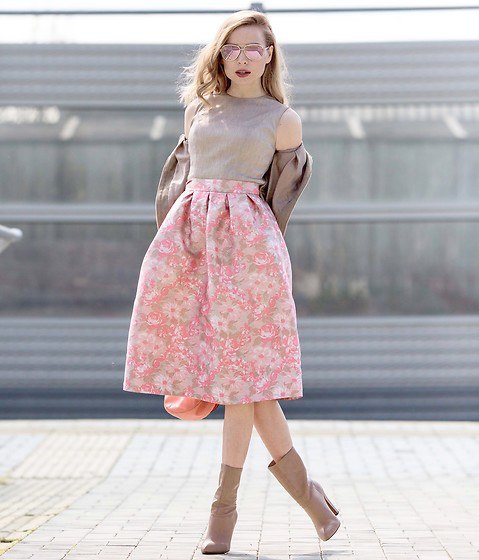 Tini Tani. FROM TATARSTAN, RUSSIAN FEDERATION