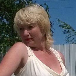 Лариса, 55, Воронеж
