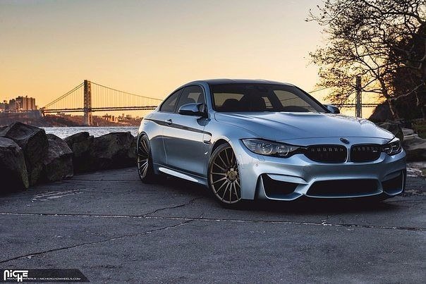 BMW M4 (F82)