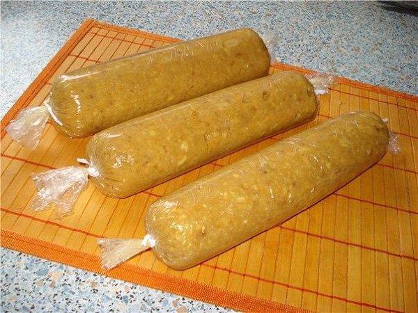 СЛИВОЧНАЯ КОЛБАСКА.Наслаждайтесь вкусом из детства.Ингредиенты:· 2 пачки печенья (со вкусом ... - 2
