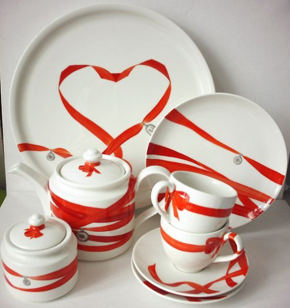 Знатоки древних традиций утверждают, что сервировка стола оказывает магическое действие на тех, кто ... - 4