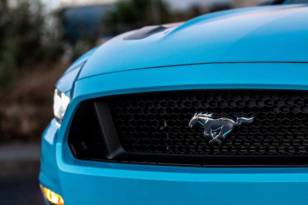 Ford Mustang GT 5.0 - 4