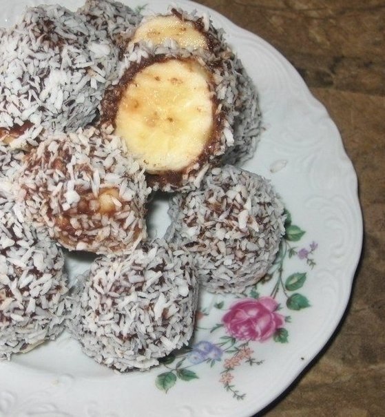 Самый быстрый и вкусный десерт.Бананы в шоколадеИнгредиенты:2 банана50г шоколада. Молочный шоколад ...