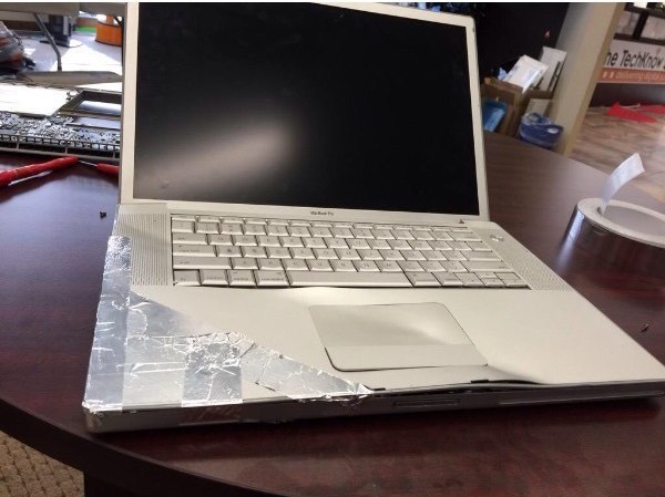 ��� �������� ������� ���� � MacBook Pro - 4