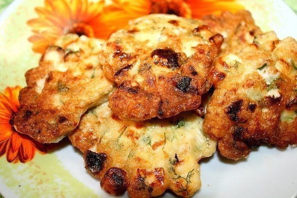 КУРИНЫЕ КОТЛЕТКИ С СЫРОМ. ОБЪЕДЕНИЕ!!! Ингредиенты : куриное ...