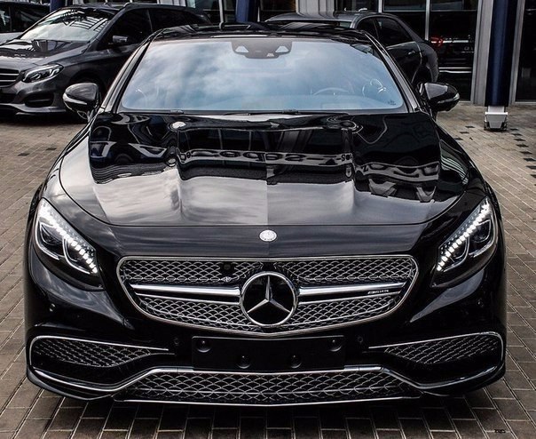 Mercedes Benz S65AMG Coupe - 8