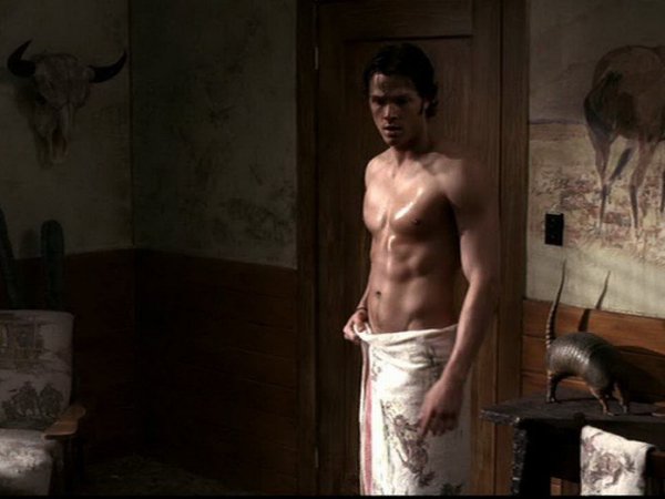 ПАРЕНЬ СМУТИЛСЯ, КОГДА ДЕВУШКА УВИДЕЛА ЕГО ОБНАЖЕННЫМ. ЕЕ КОММЕНТАРИЙ ПОТРЯС! Молодая пара провела ...