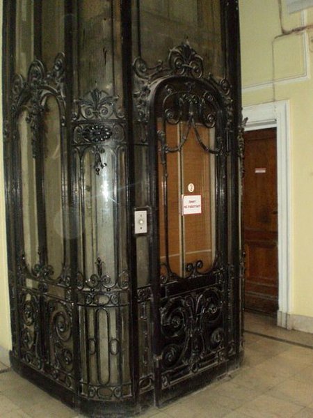 Старинные лифты Петербурга, действующие в наше время. До 1890-х годов лифты были прерогативой ... - 5