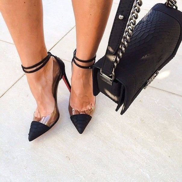    Christian Louboutin,    - 4