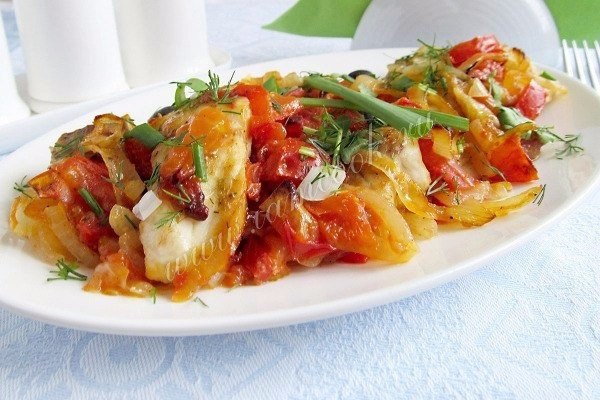 Запеченная рыбка с овощами: сбалансированный ужин! на 100грамм - 75.29 ккалБ/Ж/У - 13.5/1.39/2.11 ...
