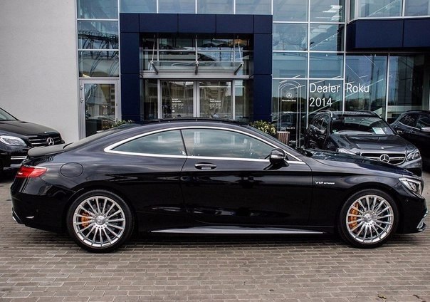 Mercedes Benz S65AMG Coupe - 7