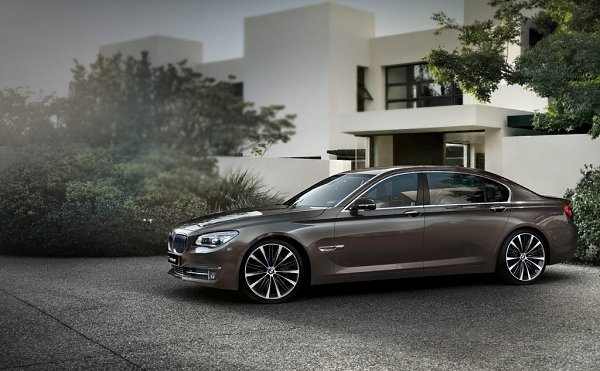  | BMW - 7  2016  19:55